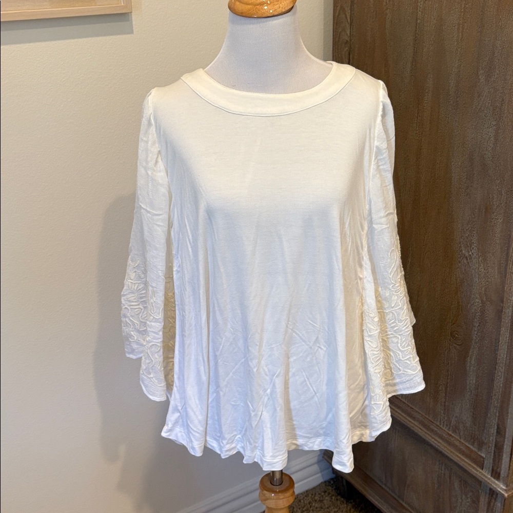 Elegant White Women's Blouse